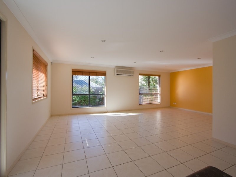 3 Adina Court, Springfield Lakes QLD 4300