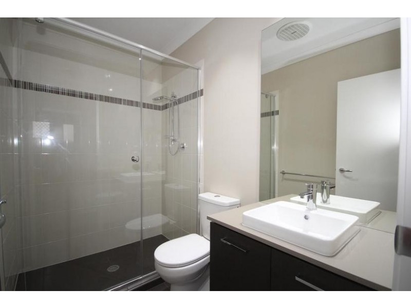 51 Tea Trees Avenue, Springfield Lakes QLD 4300