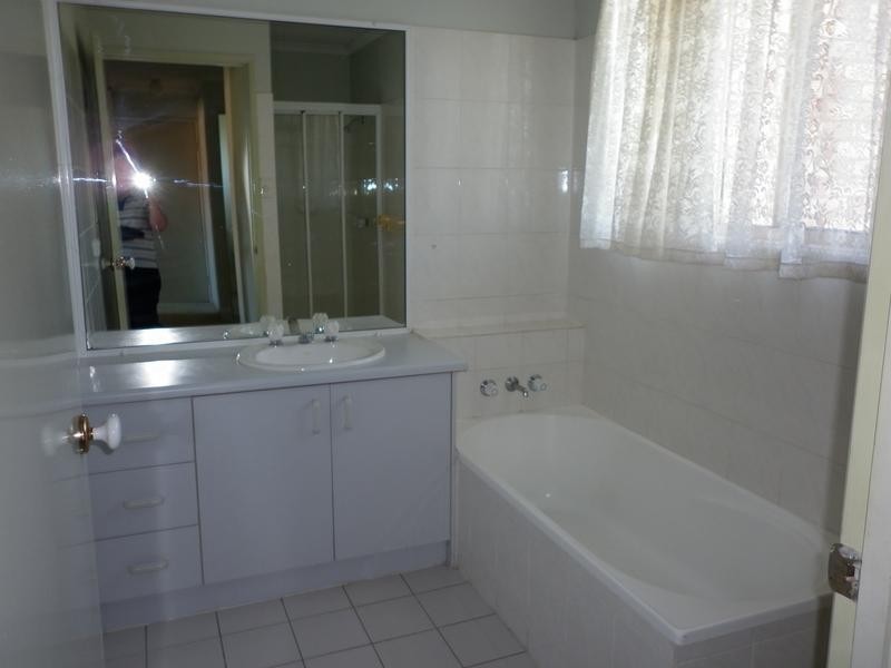 17/13 Bridge Street, Redbank QLD 4301