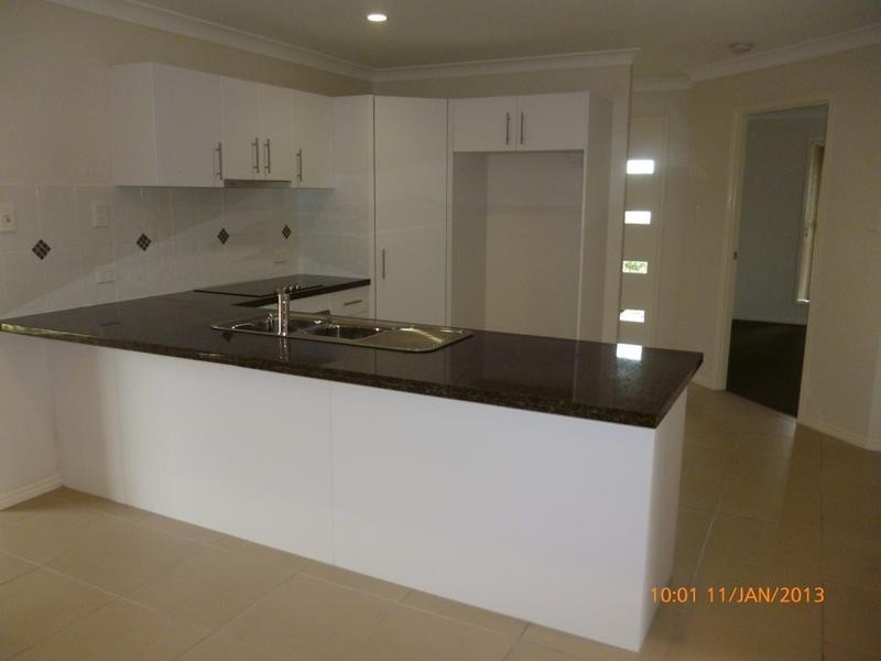 5 Epping Lane, Springfield Lakes QLD 4300