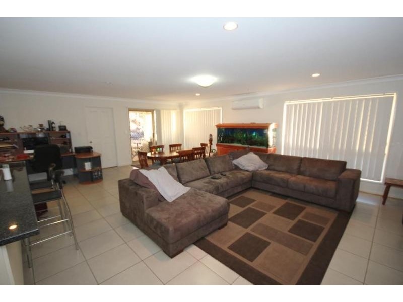22 Macswiney Street, Collingwood Park QLD 4301