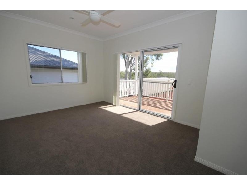 15 Honeypot Avenue, Springfield Lakes QLD 4300