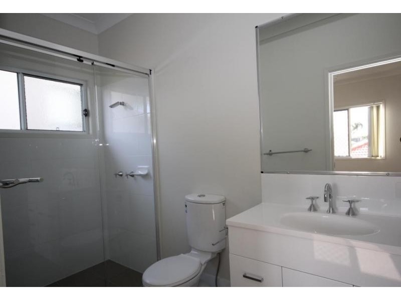 15 Honeypot Avenue, Springfield Lakes QLD 4300