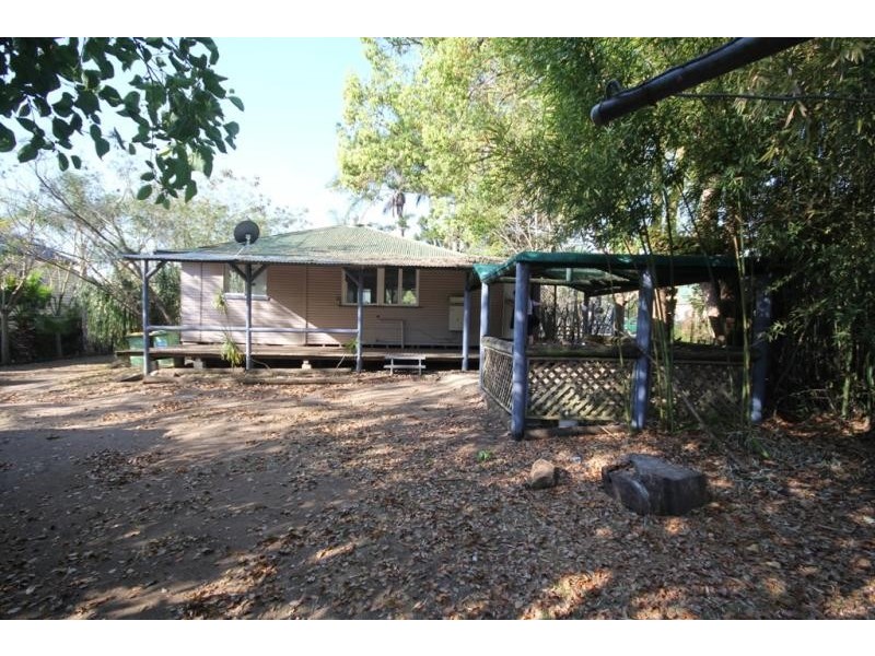 17 Thomas Street, Blackstone QLD 4304