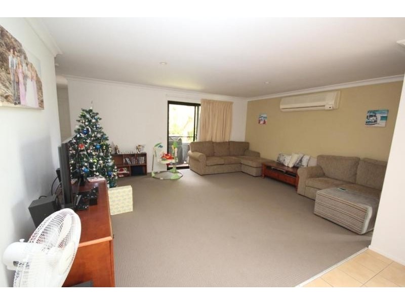 8 Bidford Street, Springfield QLD 4300