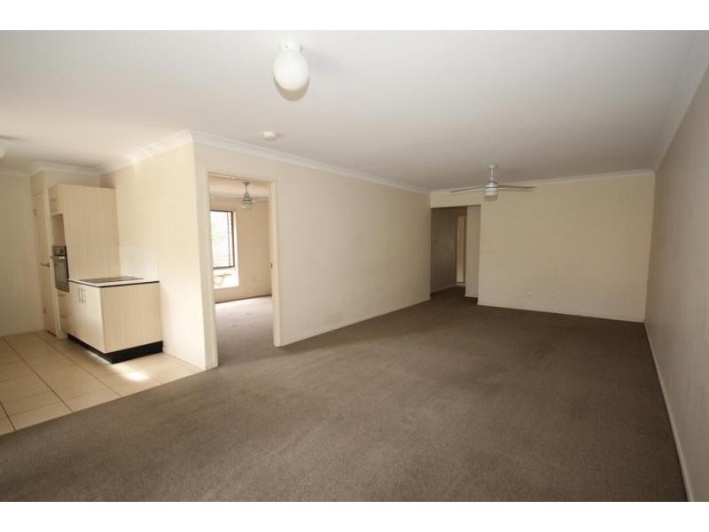 2/49 Cheihk Crescent, Collingwood Park QLD 4301