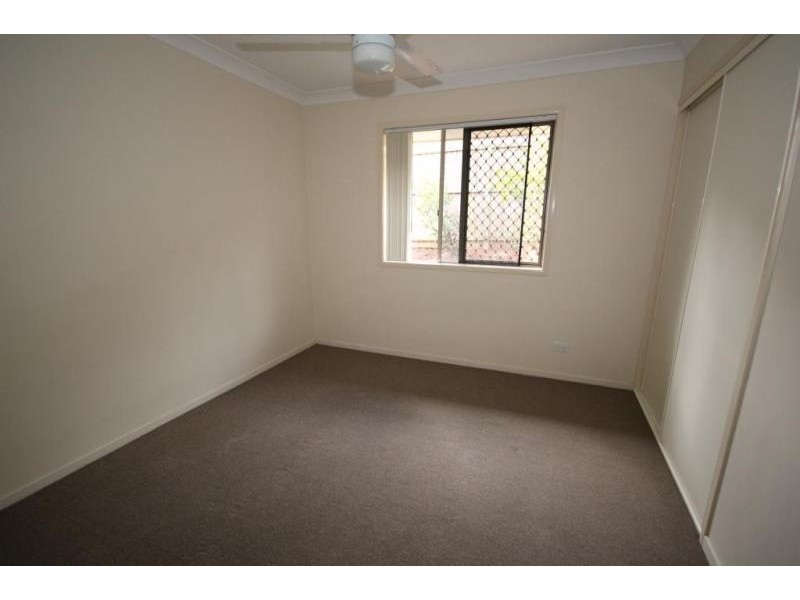 2/49 Cheihk Crescent, Collingwood Park QLD 4301