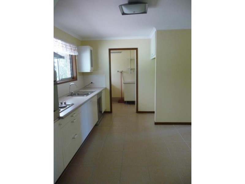 10 Dobell, Collingwood Park QLD 4301