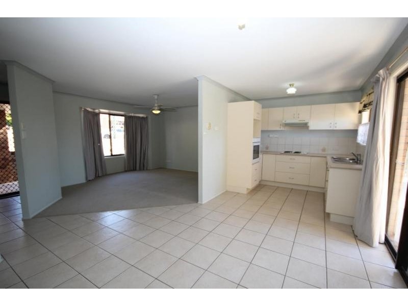 2 Fisher Street, Collingwood Park QLD 4301