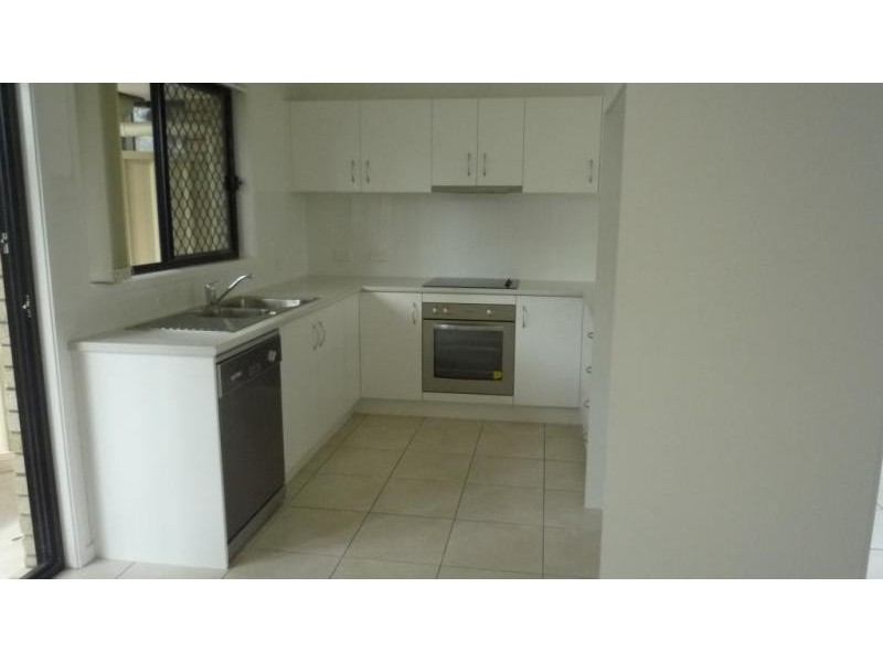 1/25 Darzee Street, Brassall QLD 4305