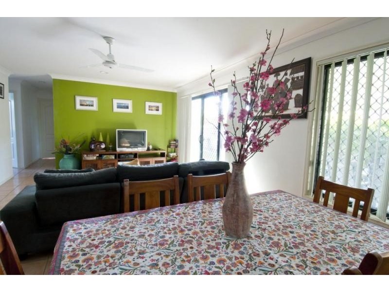 35 Viewpoint Drive, Springfield Lakes QLD 4300