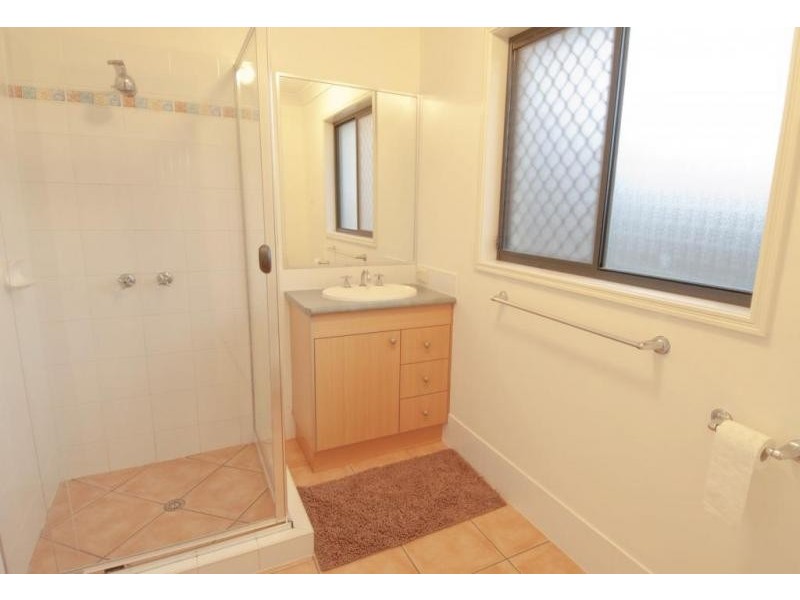 35 Viewpoint Drive, Springfield Lakes QLD 4300