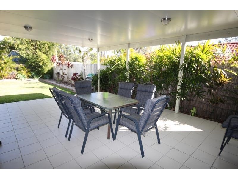 35 Viewpoint Drive, Springfield Lakes QLD 4300