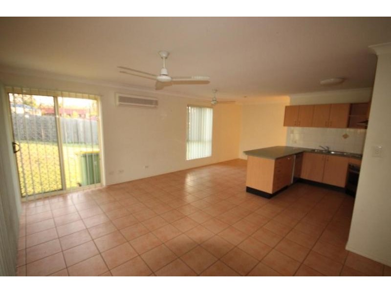 9 Rae Close, Camira QLD 4300