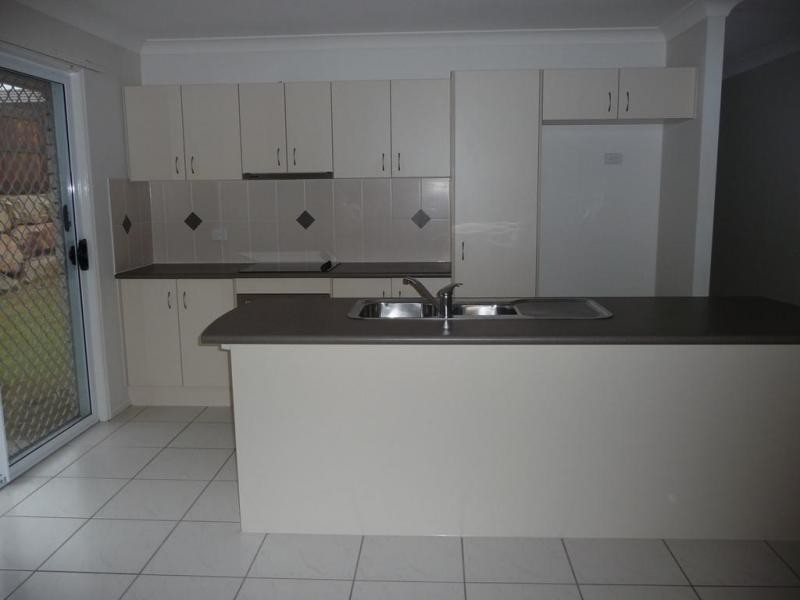 42 Knight Street, Redbank Plains QLD 4301