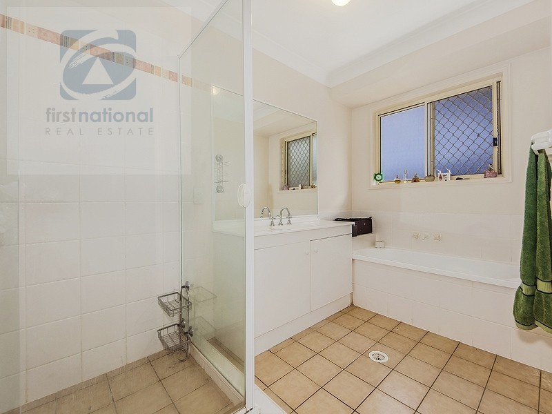 16 Emma Place, Springfield Lakes QLD 4300