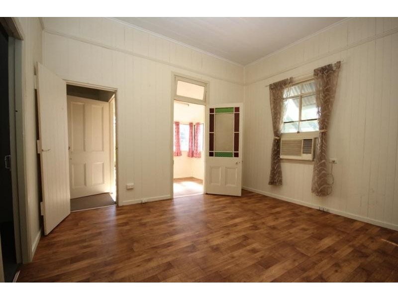 79 Brisbane Road, Redbank QLD 4301