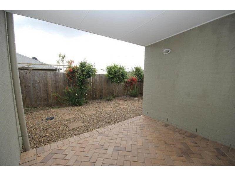 11 Riverside Crescent, Springfield Lakes QLD 4300