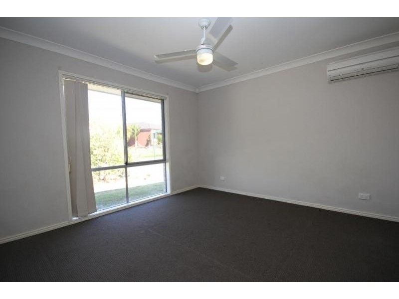 28 Admiral Crescent, Springfield Lakes QLD 4300