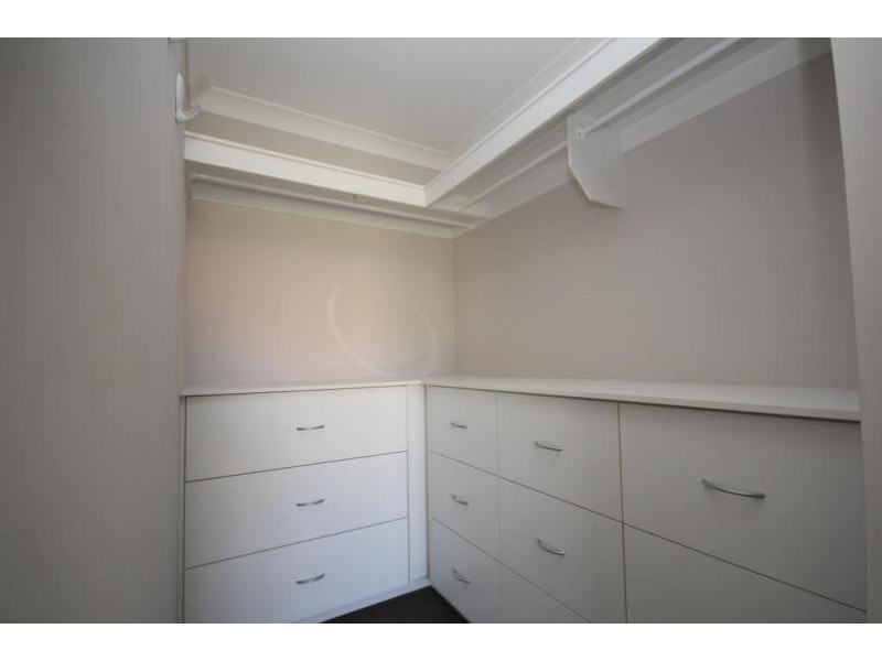 28 Admiral Crescent, Springfield Lakes QLD 4300