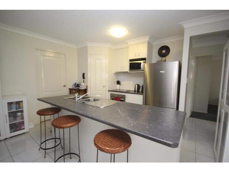 17 Quinn Close, Augustine Heights QLD 4300