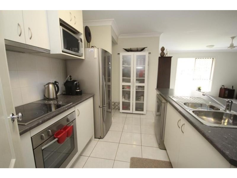 17 Quinn Close, Augustine Heights QLD 4300