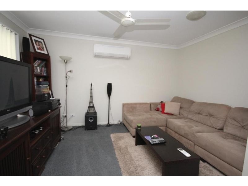 17 Quinn Close, Augustine Heights QLD 4300