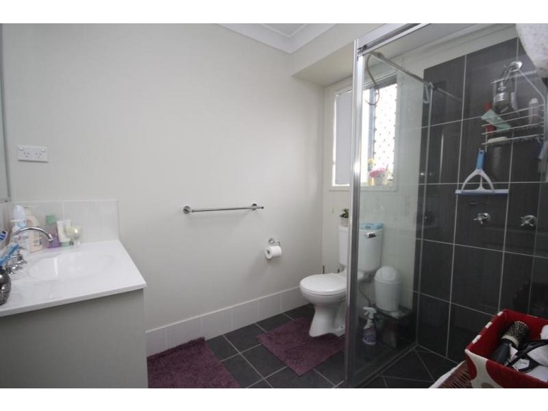 17 Quinn Close, Augustine Heights QLD 4300