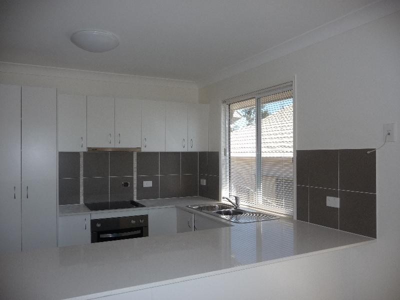 12 Griffen Crescent, Collingwood Park QLD 4301