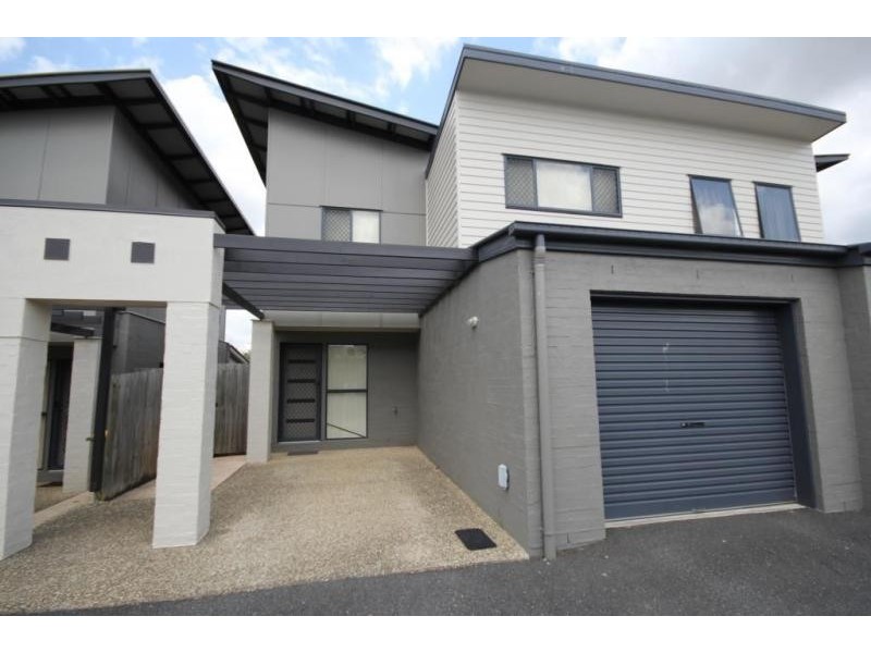 8/26 Commercial Drive, Springfield QLD 4300