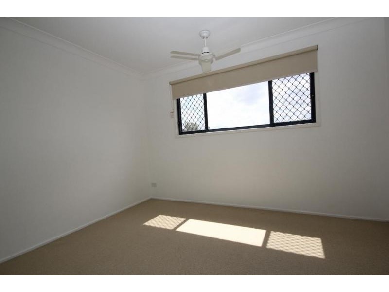 8/26 Commercial Drive, Springfield QLD 4300