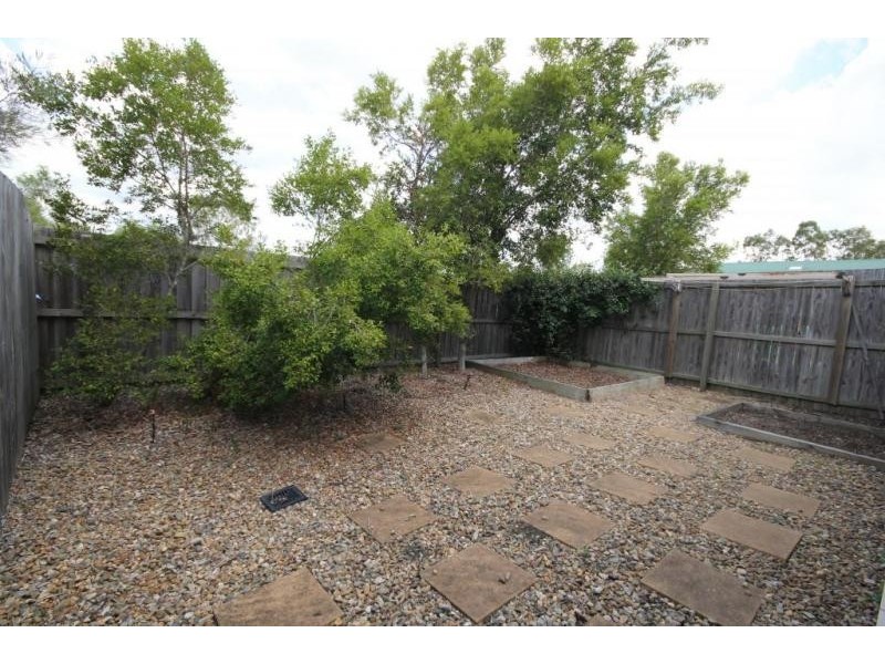 8/26 Commercial Drive, Springfield QLD 4300