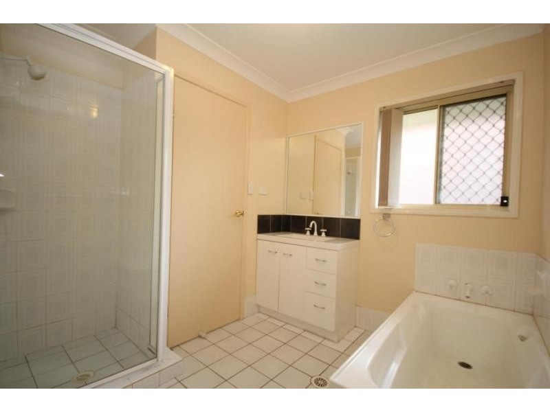 10 Olivine Place, Springfield QLD 4300