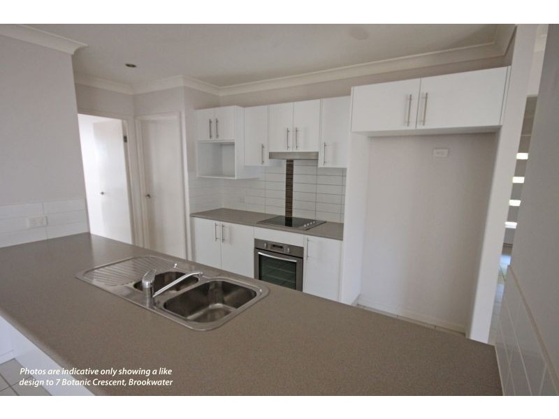 7 Botanic Crescent, Brookwater QLD 4300