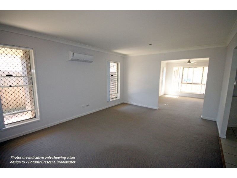 7 Botanic Crescent, Brookwater QLD 4300