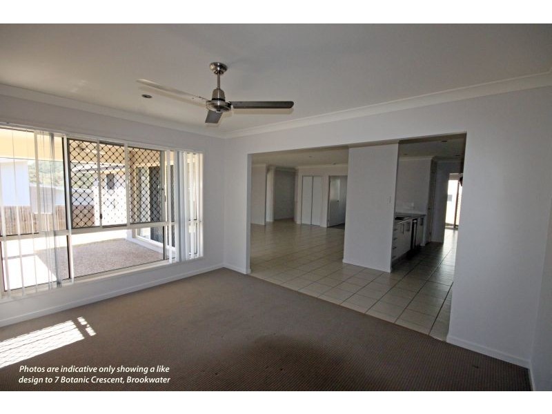 7 Botanic Crescent, Brookwater QLD 4300