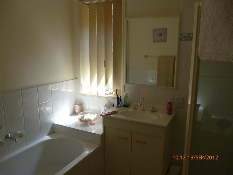 21 Canterbury Bells Circuit, Springfield Lakes QLD 4300