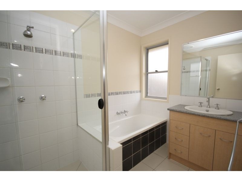 34 Skinner Street, Collingwood Park QLD 4301