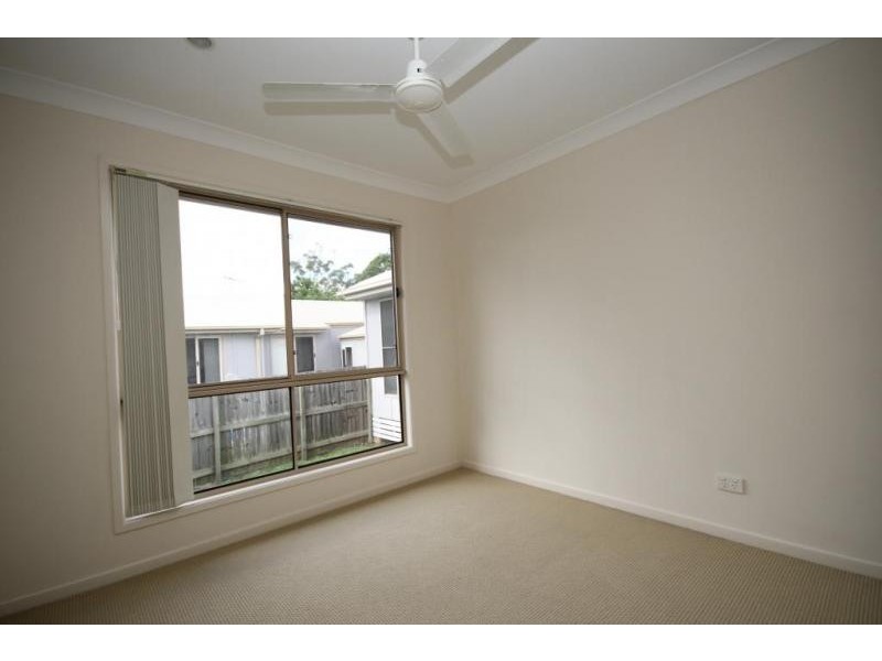 1/7 Grenadier Circle, Ebbw Vale QLD 4304