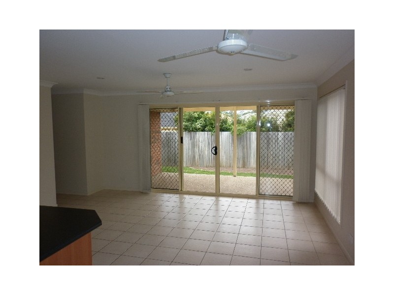 166 Lakeside Avenue, Springfield Lakes QLD 4300