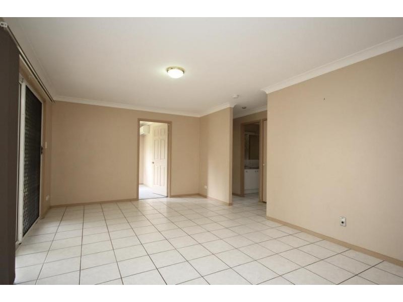 8 Aquamarine Street, Springfield QLD 4300