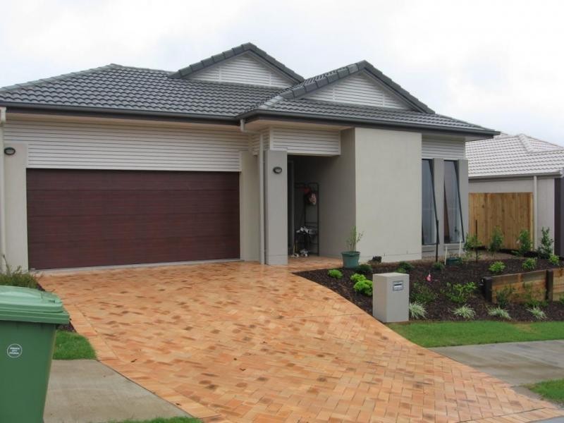 33 Parkview Drive, Springfield Lakes QLD 4300