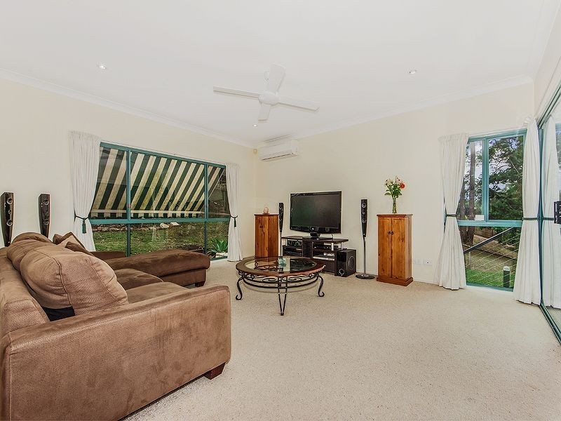 8 Redgum Court, Bellbird Park QLD 4300