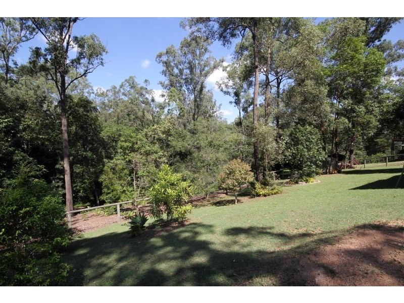 8 Redgum Court, Bellbird Park QLD 4300