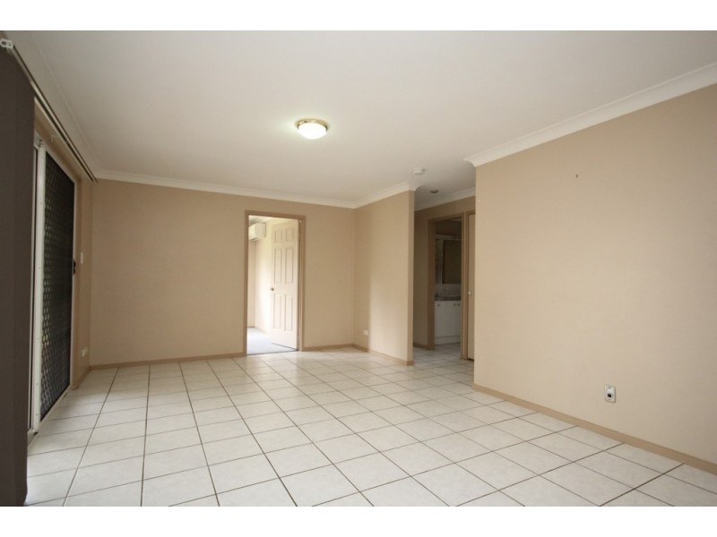 8 Aquamarine Street, Springfield QLD 4300