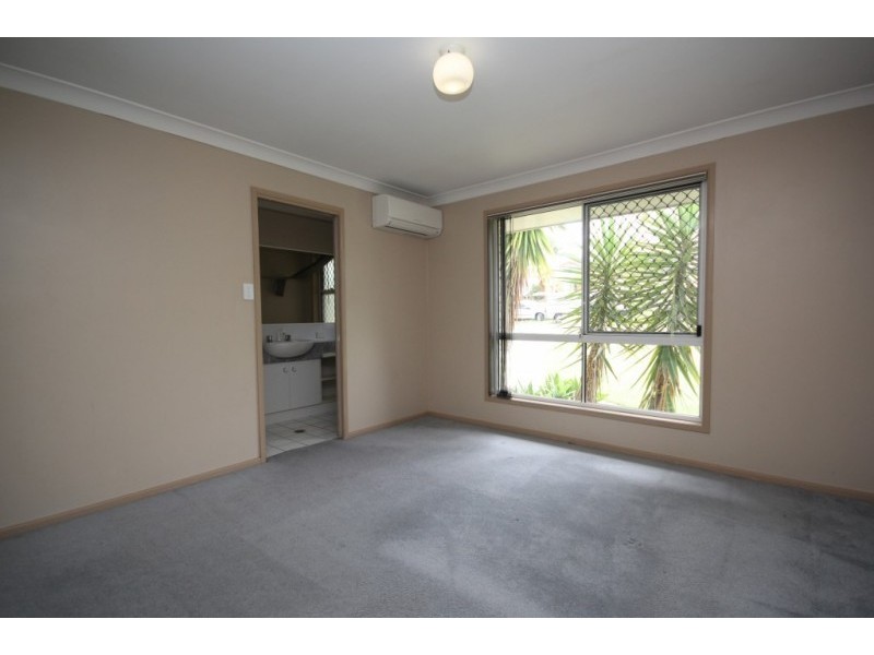 8 Aquamarine Street, Springfield QLD 4300