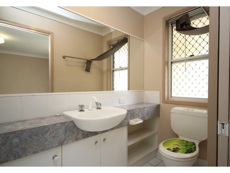 8 Aquamarine Street, Springfield QLD 4300