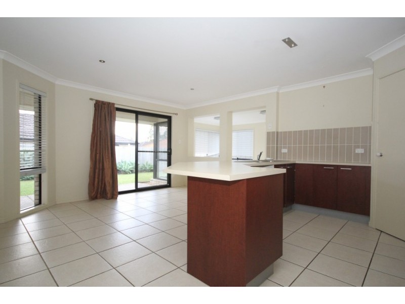 12 Jupiter Street, Springfield Lakes QLD 4300