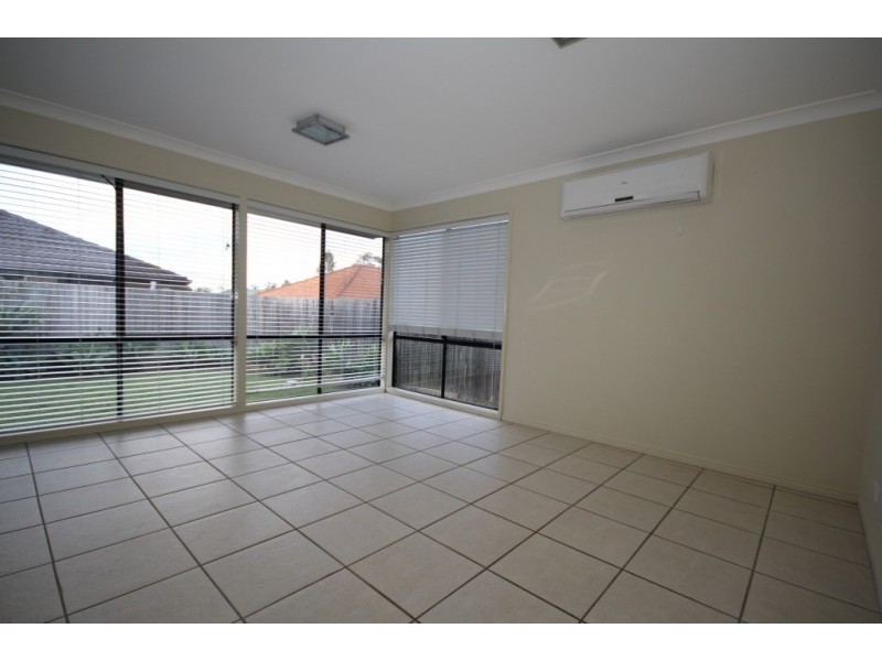12 Jupiter Street, Springfield Lakes QLD 4300