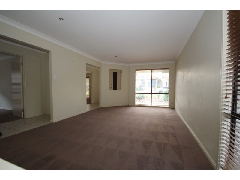12 Jupiter Street, Springfield Lakes QLD 4300